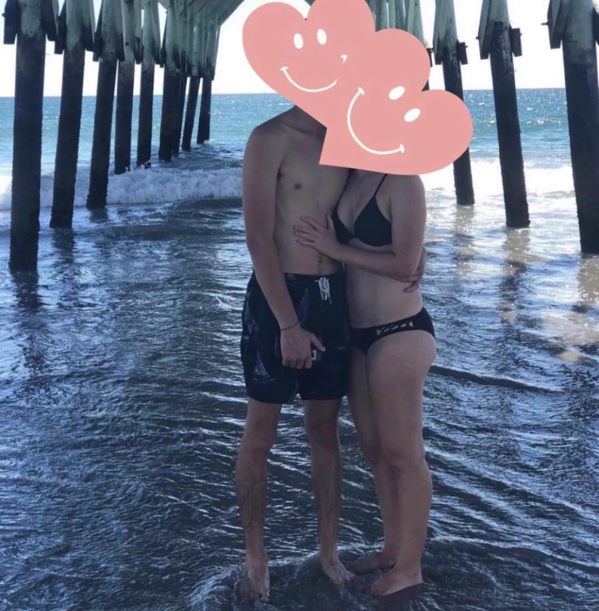 Hi friends! Mid-20’s couple here. New to Reddit but not to the lifestyle. Would love to meet likeminded friends!!💛