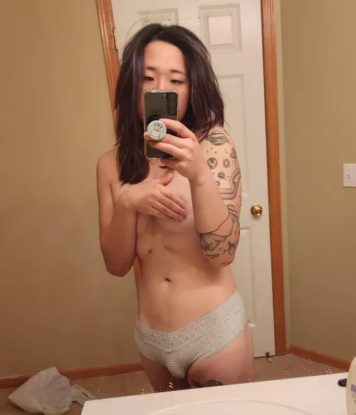 Hope my bulge isn't too small😖😖