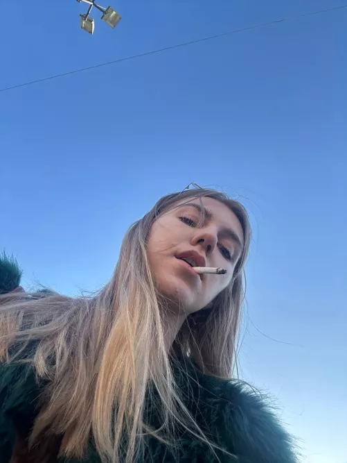 I am the sexiest smoker