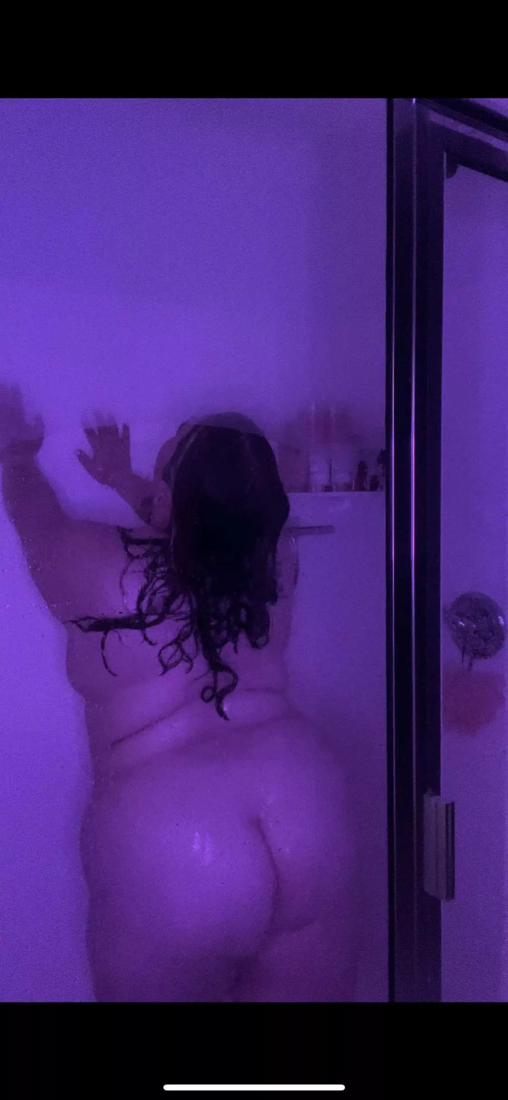 I love being bent over in the shower 🫧 💜