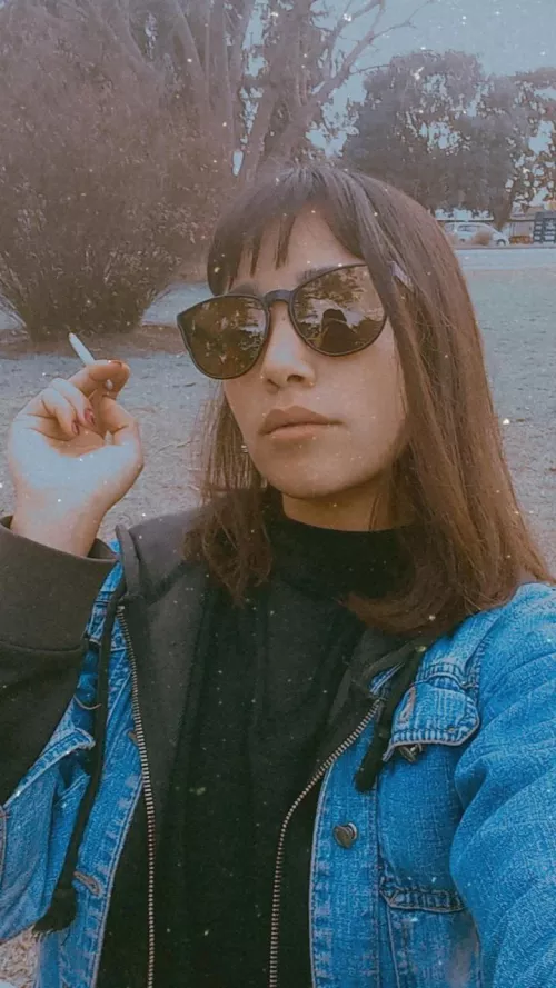 I love smoking fetish