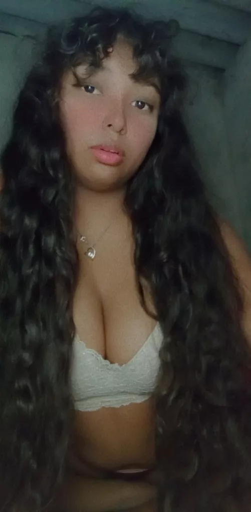 I want you to come and rate my blowjob ;)