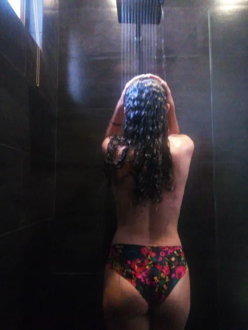 I'd take off my panties if I had someone with me, if not I'll leave it on