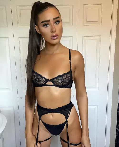 Is Lauren the perfect fucktoy?