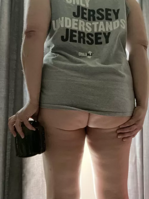 It’s Monday morning ….A brand new day….A new day dawning…..With a hell to pay…..It’s Monday morning I’m here to say—Fuck Monday let’s go back to bed.