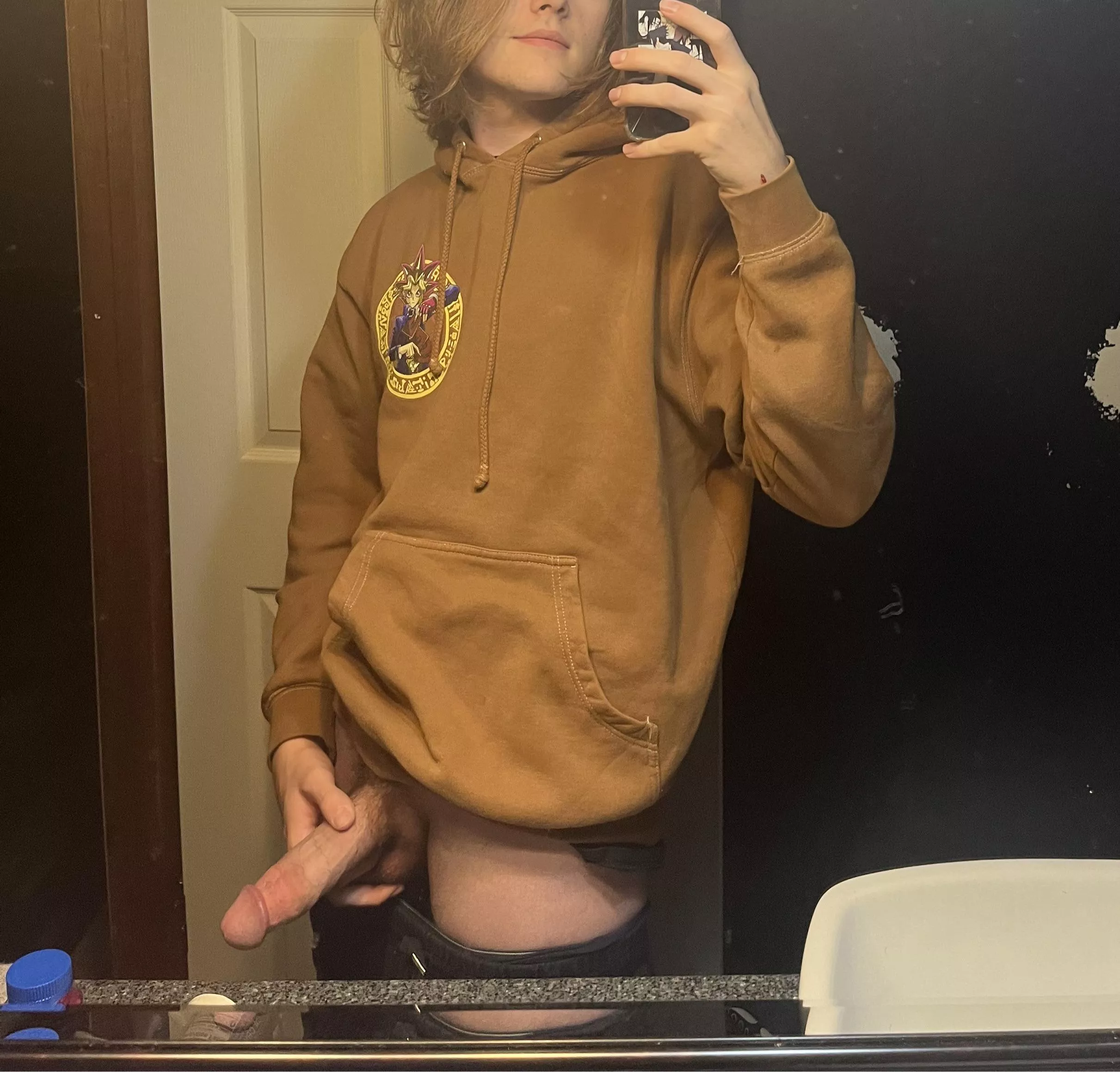 lets meet in the bedroom ?😼