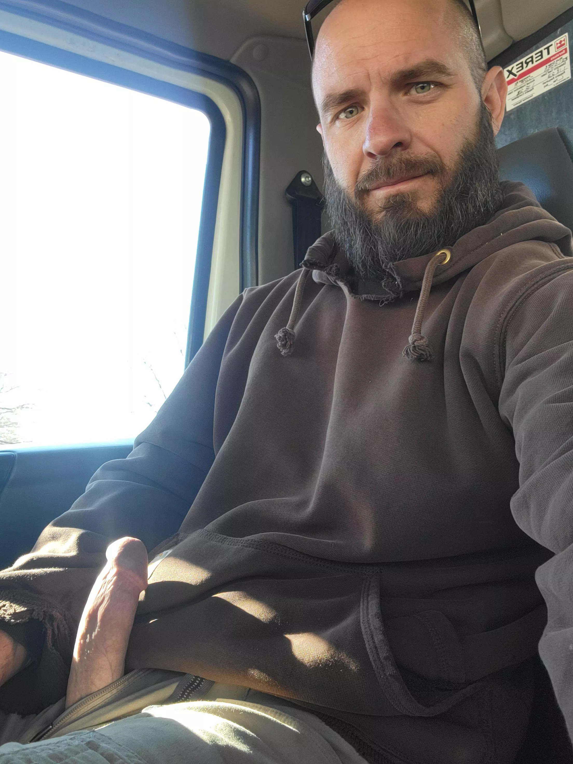 Lick me where the sunlight hits 😏