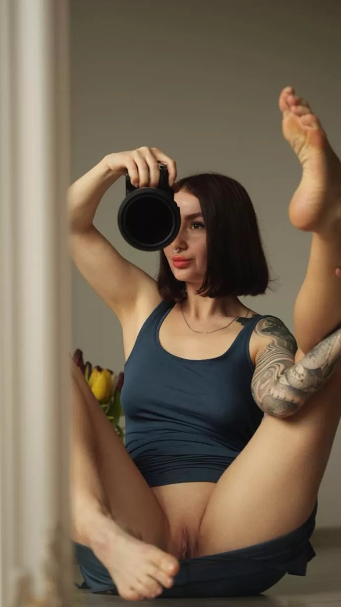 my pussy really wants to kiss your hot cock