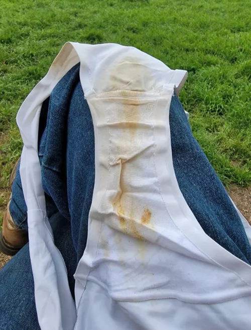 My regular outside enjoying my panties 🤗🤗