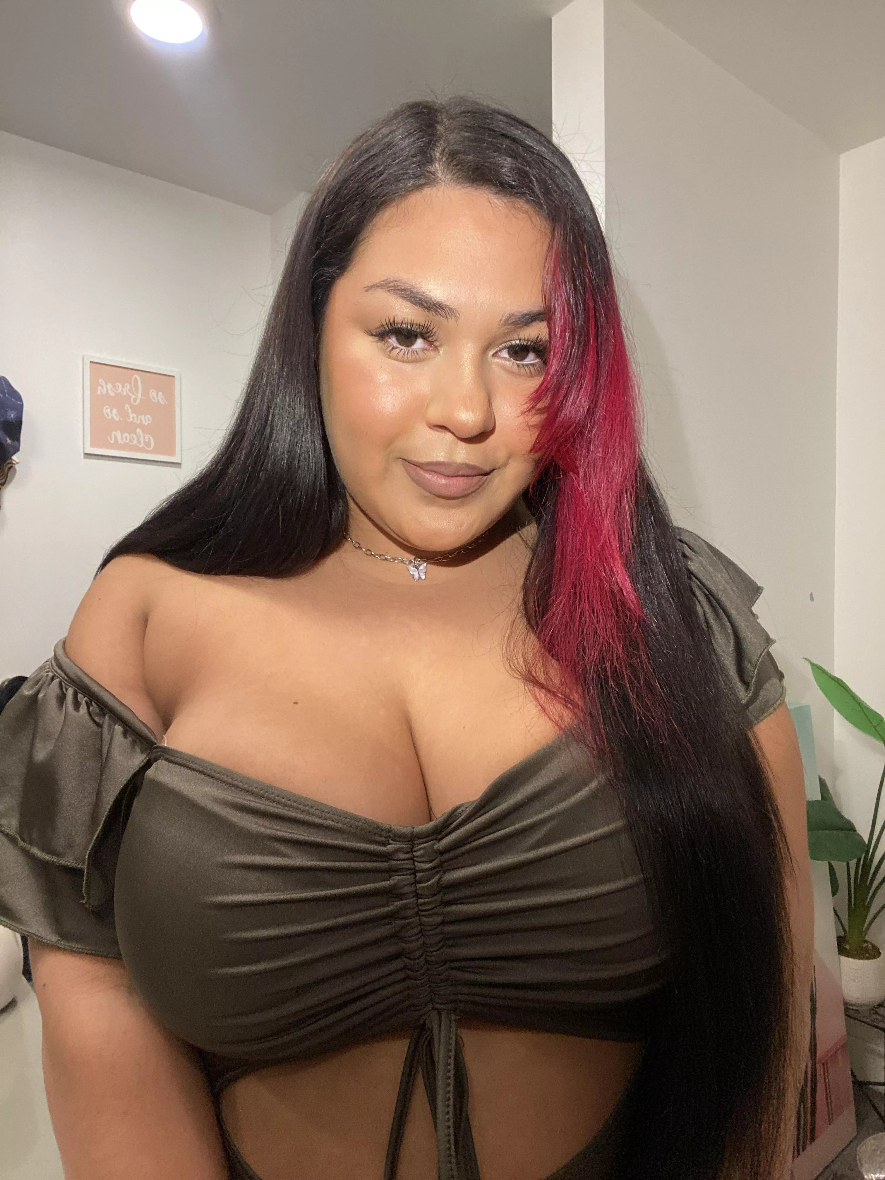 need somebody to take me out in this dress fr!