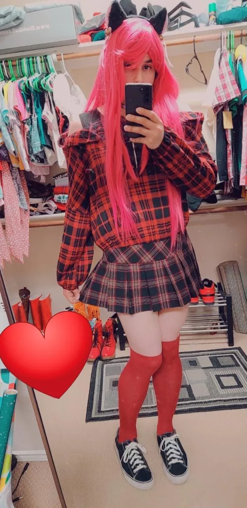 Never thought Id look so Smol & Cute ❤️🩷