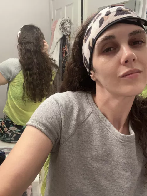 ✨ oh 33F needs a hair cut 💇‍♀️