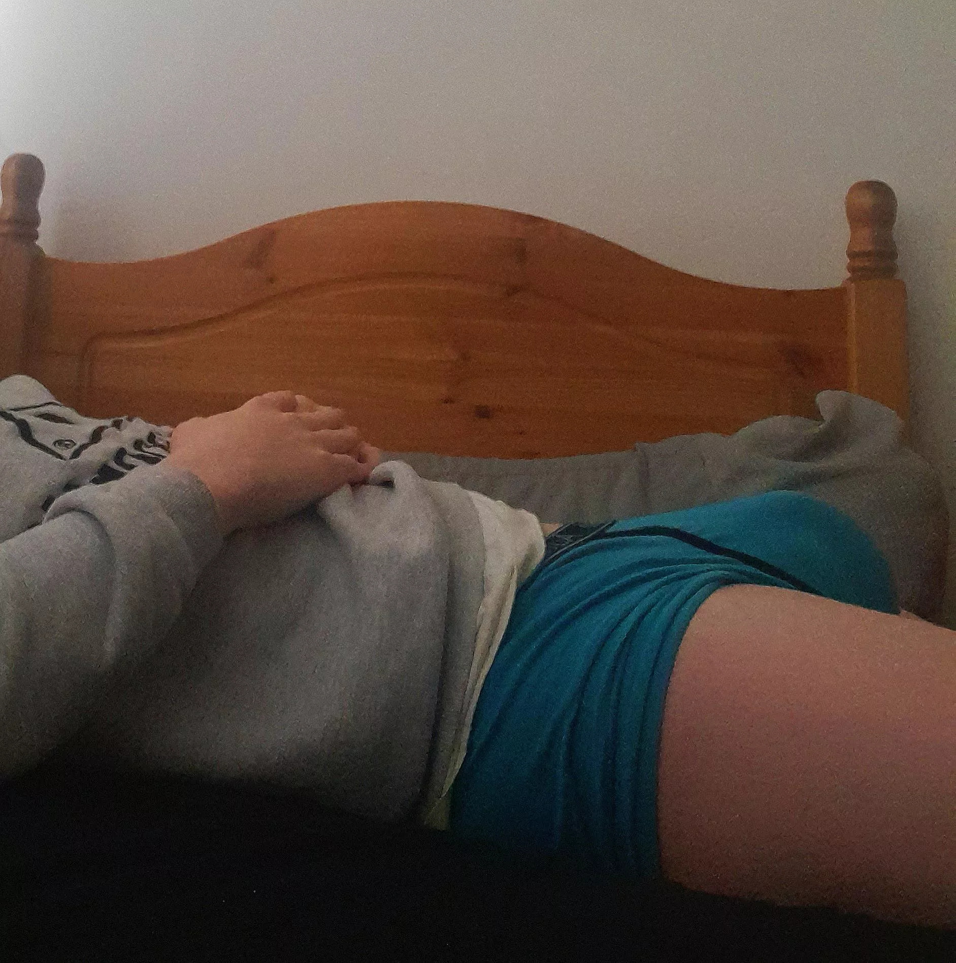 POV: Your come over to my house and we're lying on my bed together, what do you do next?