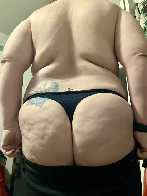 Soft big butt cheeks 🤤