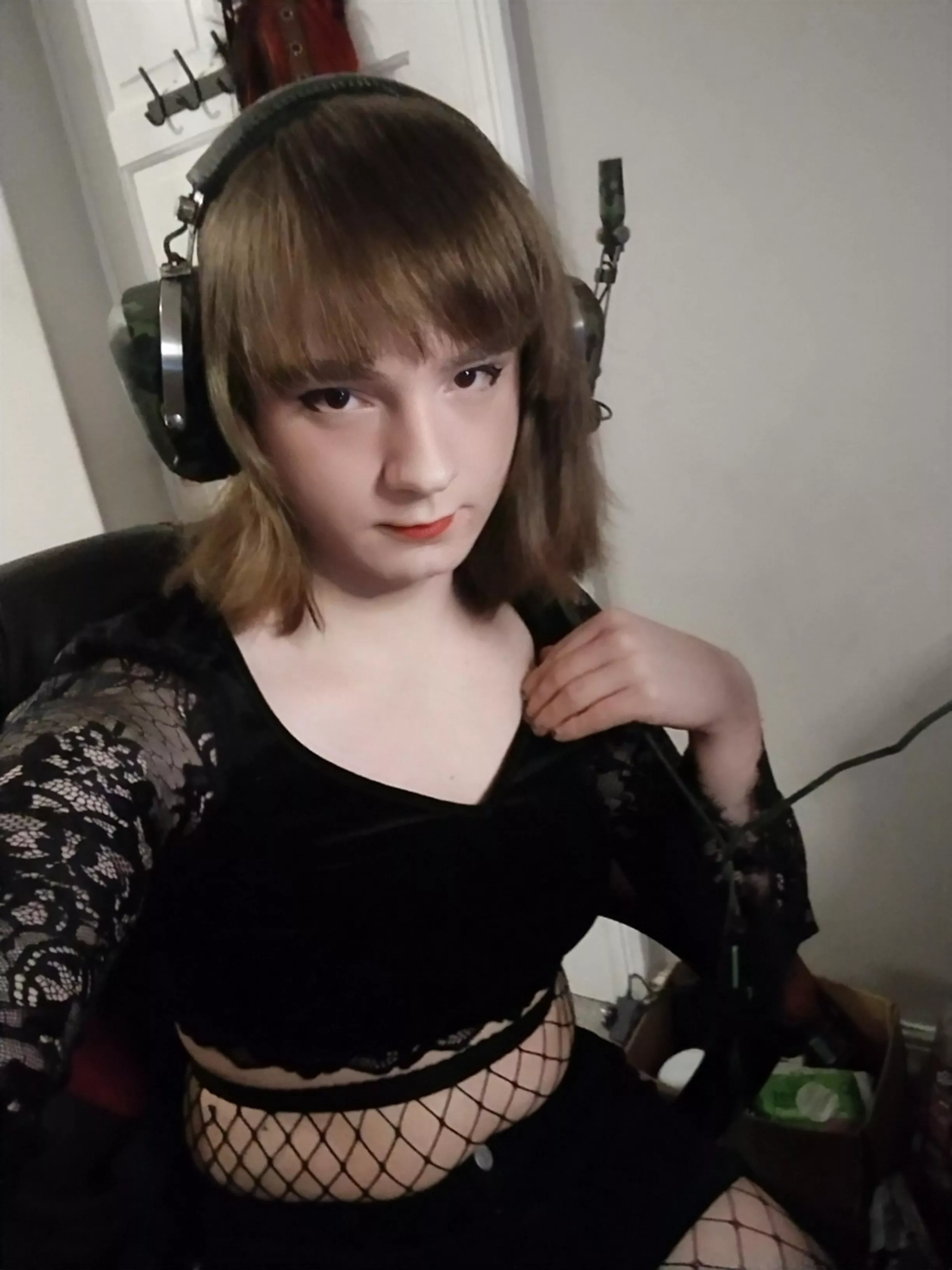 This Week's Femboy Friday Fit