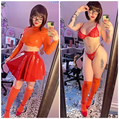 Velma from Scooby Doo by Nivnixxi