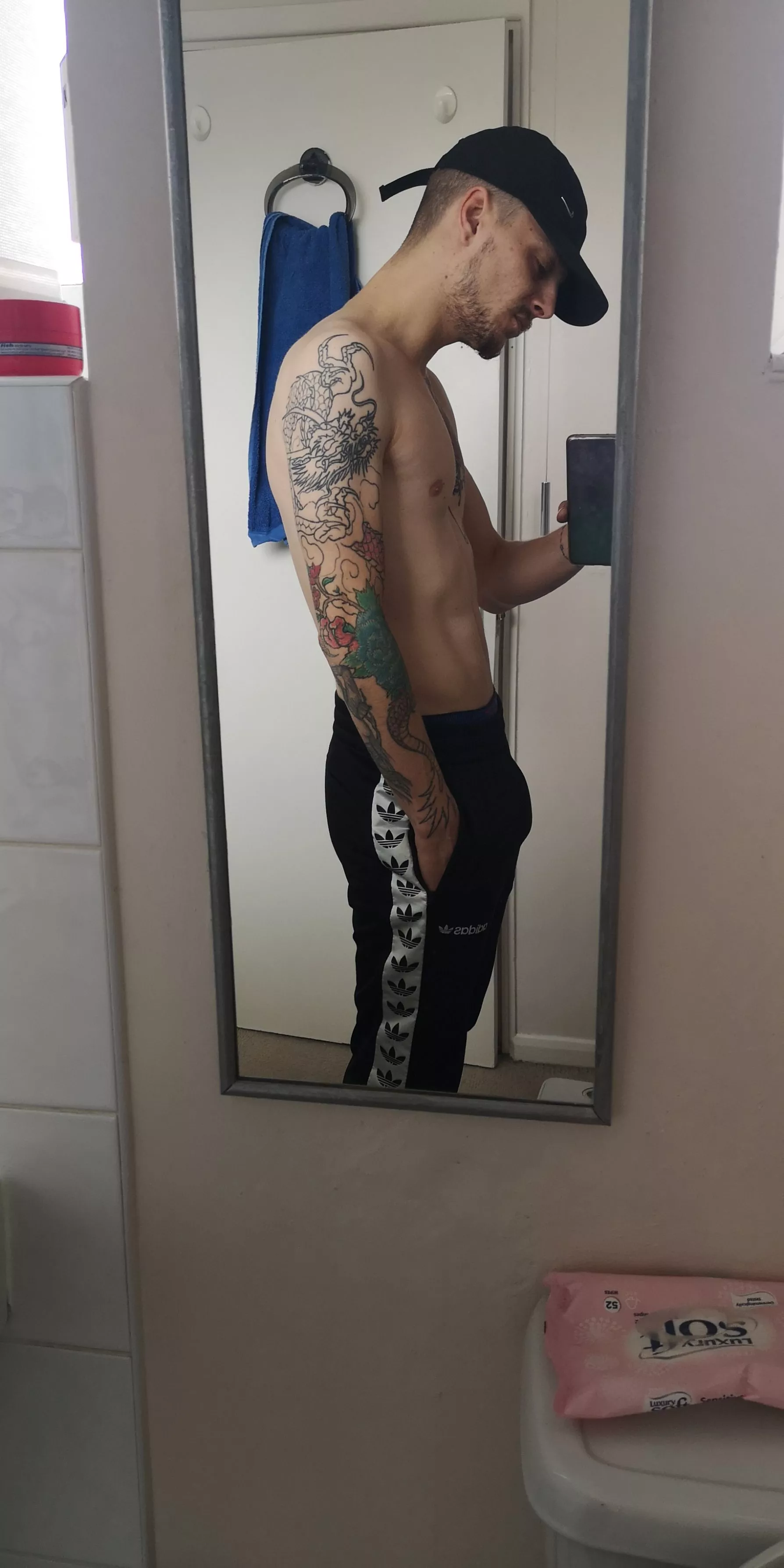 What you looking at?