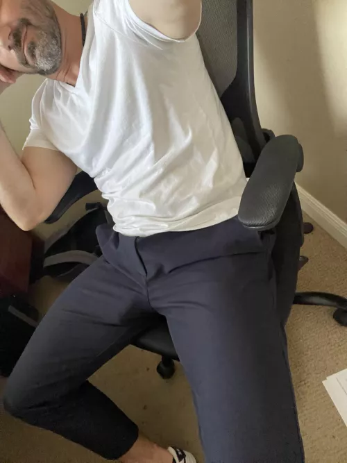 When you're stuck at work, but haven't cum in days...[39] Part 1