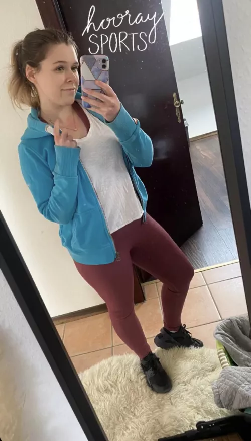 Who wants my sweaty leggings x;))