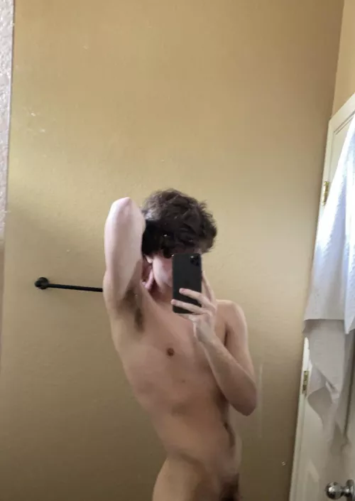 18 horny looking for fit sexy men who show face, slim, fit, athletic @daveywa1010