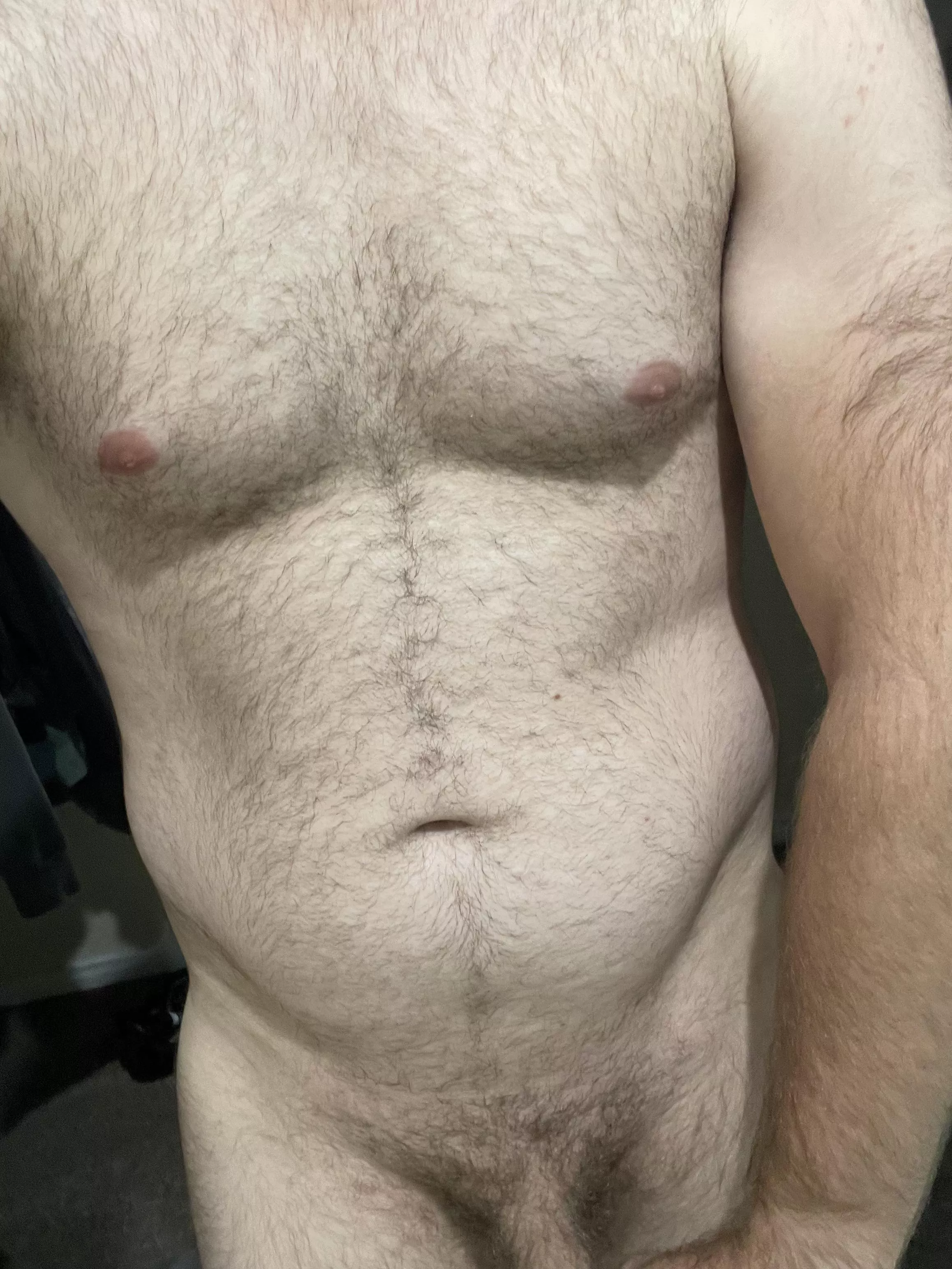 26 m Aussie hung here keen to chat with hot young guys, must show face. Verbal +++ Sc: Daaman112