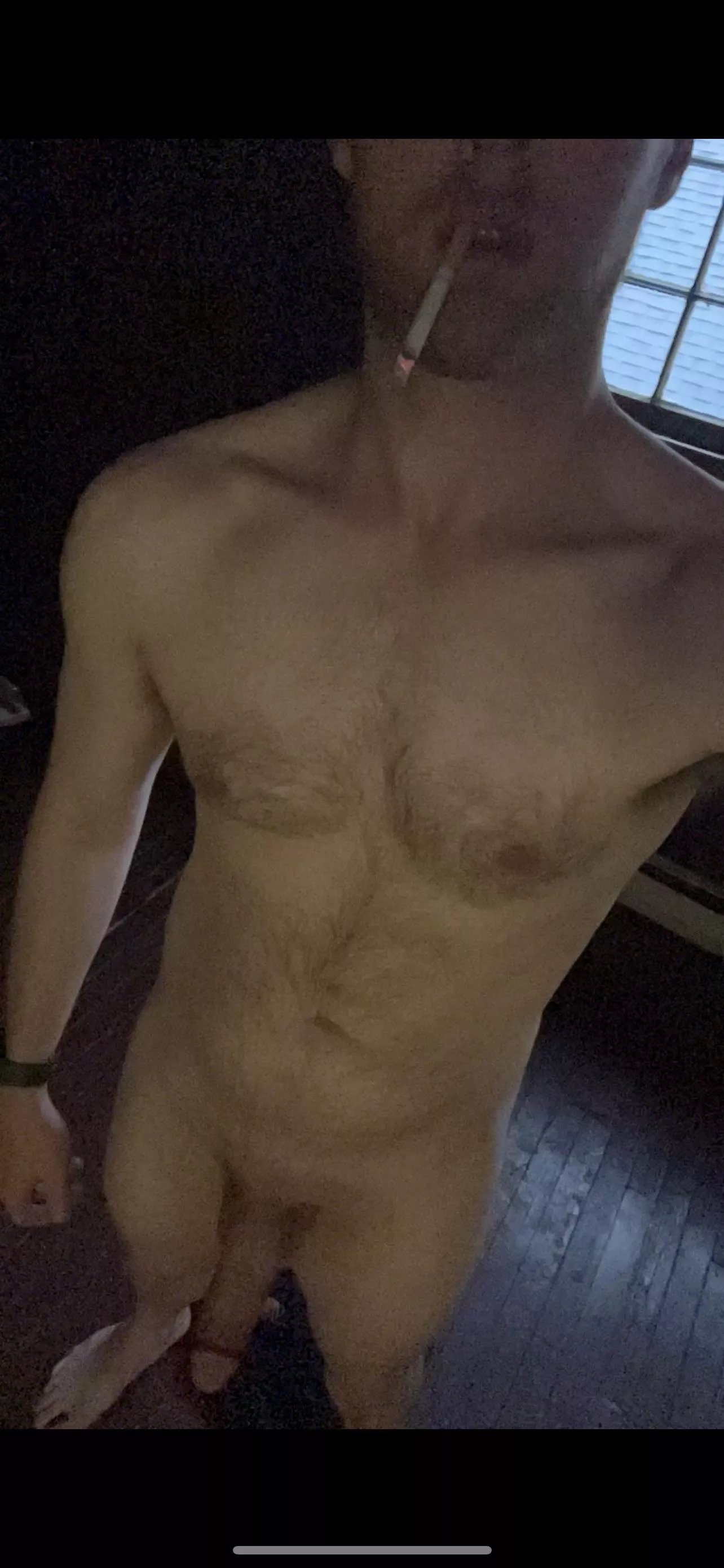 29 m smoking cigarettes and edging. Who’s joining? Oneman800