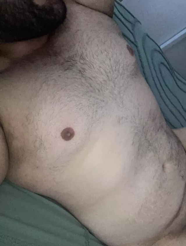 35 Aussie bro looking for other married verbal guys or dad lovers