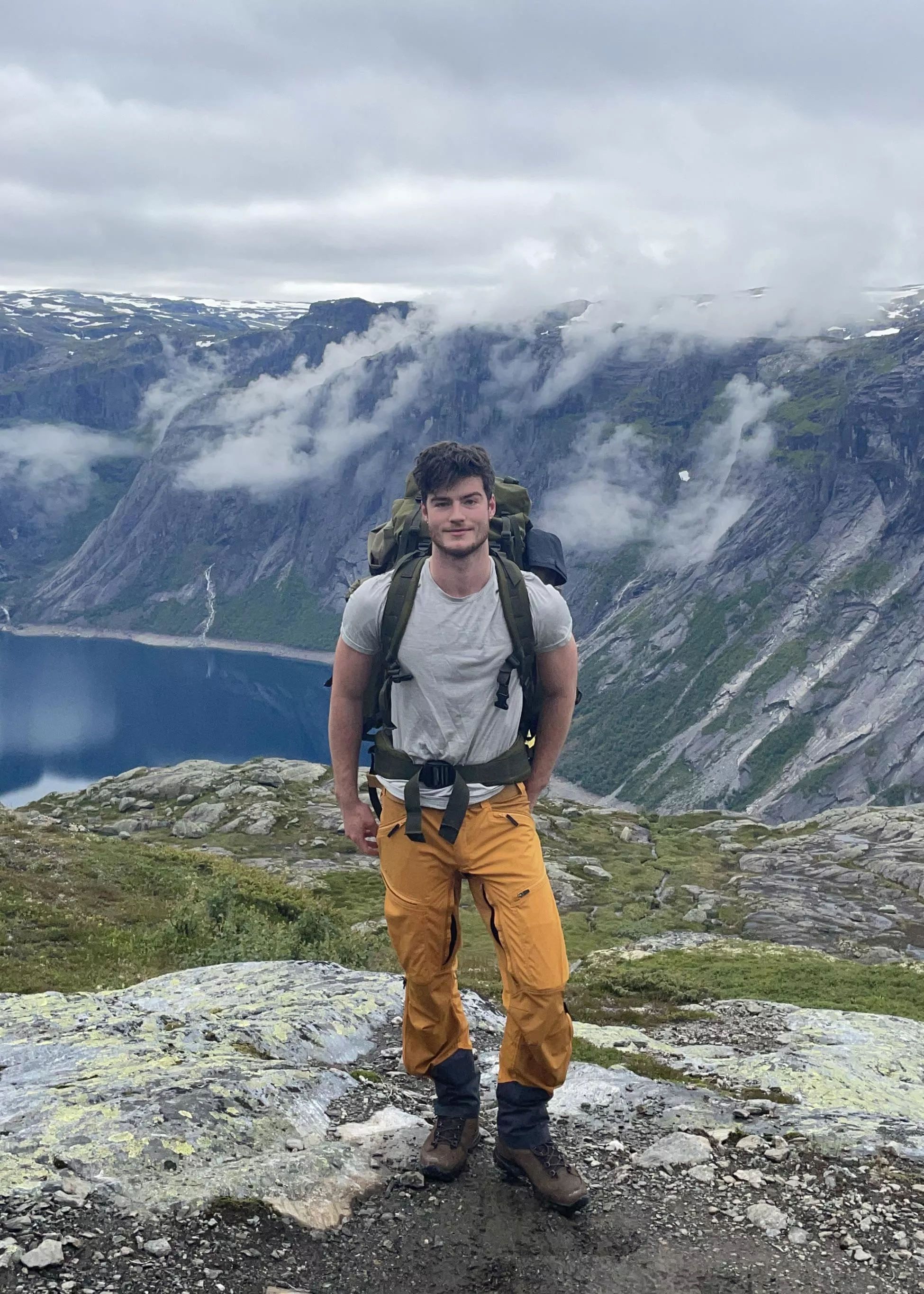 Any of you like to hike?