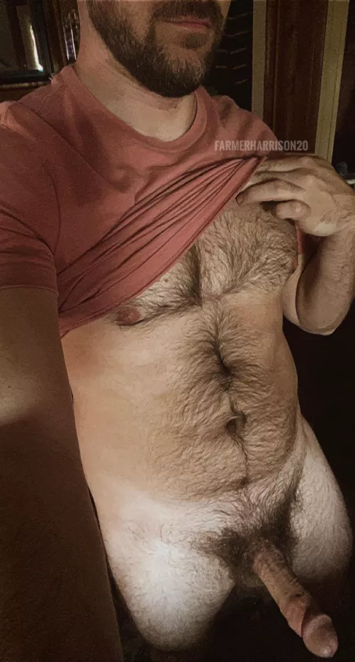 Athletic otter with a pretty dad cock