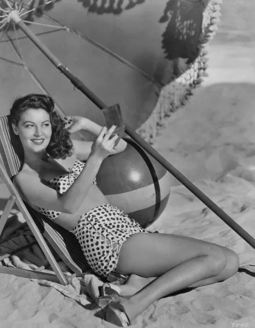 Ava Gardner (1945)