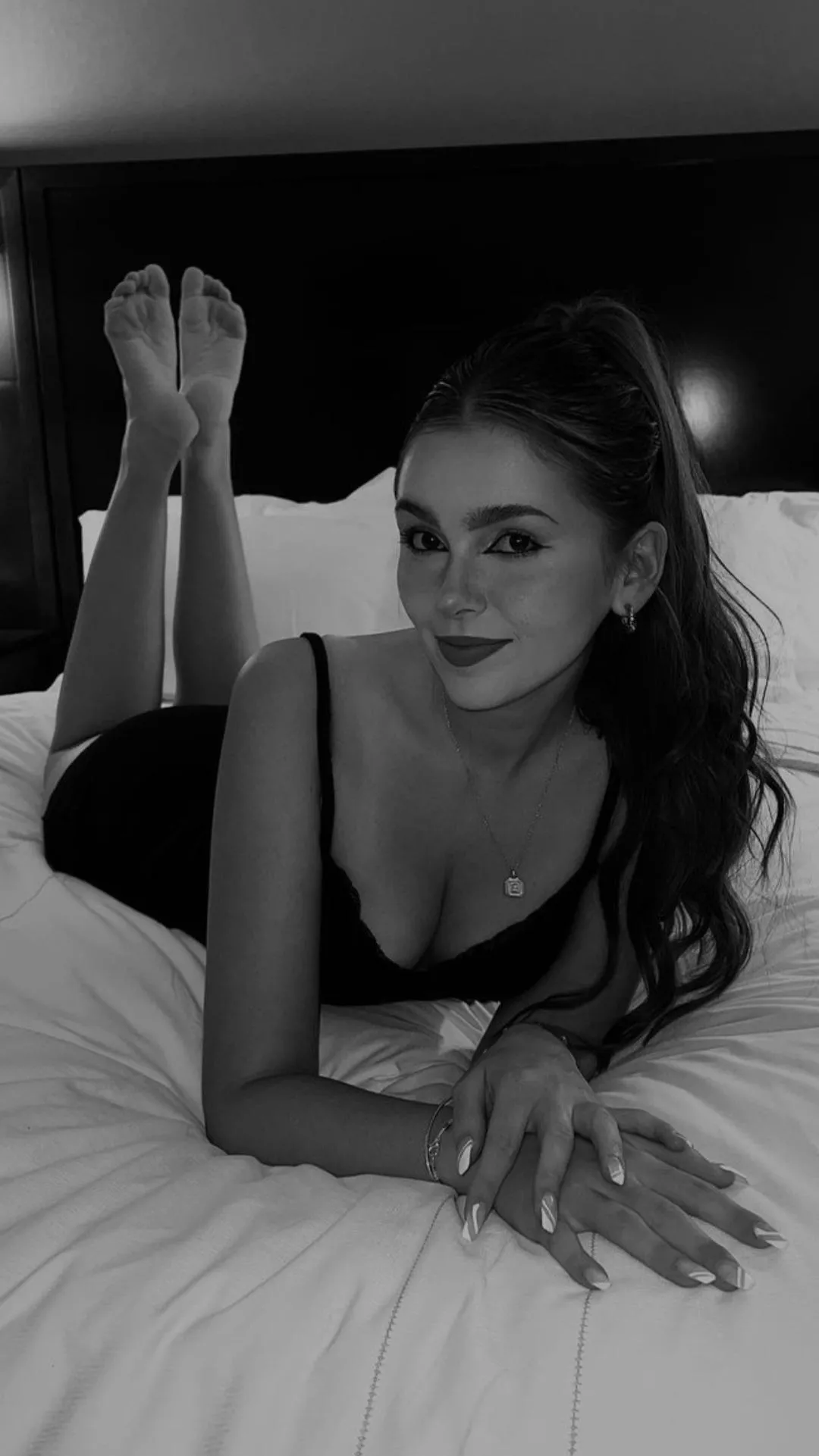 Black and White 🖤🤍🖤🤍