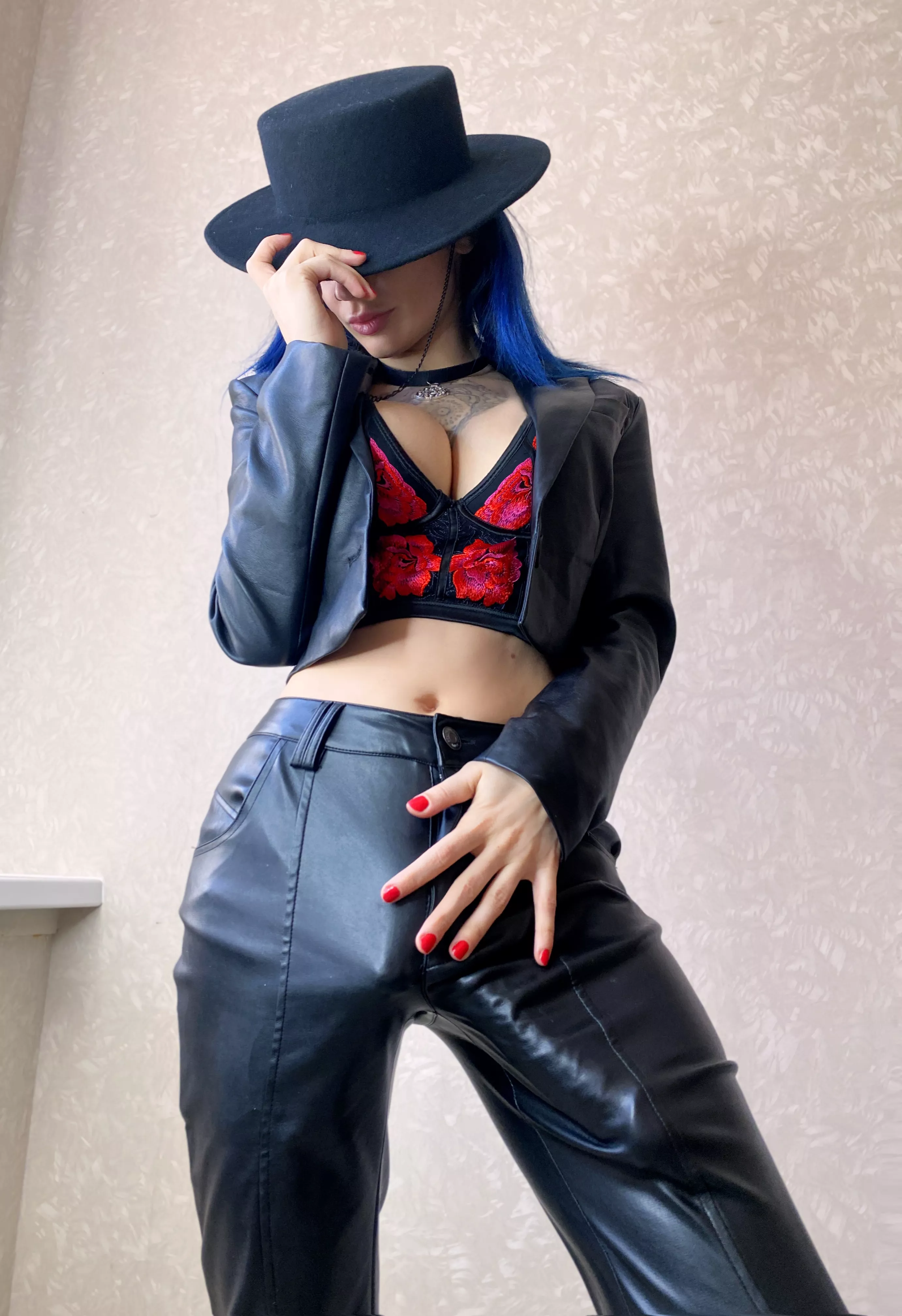 Deas my cock distract you from my boobs?