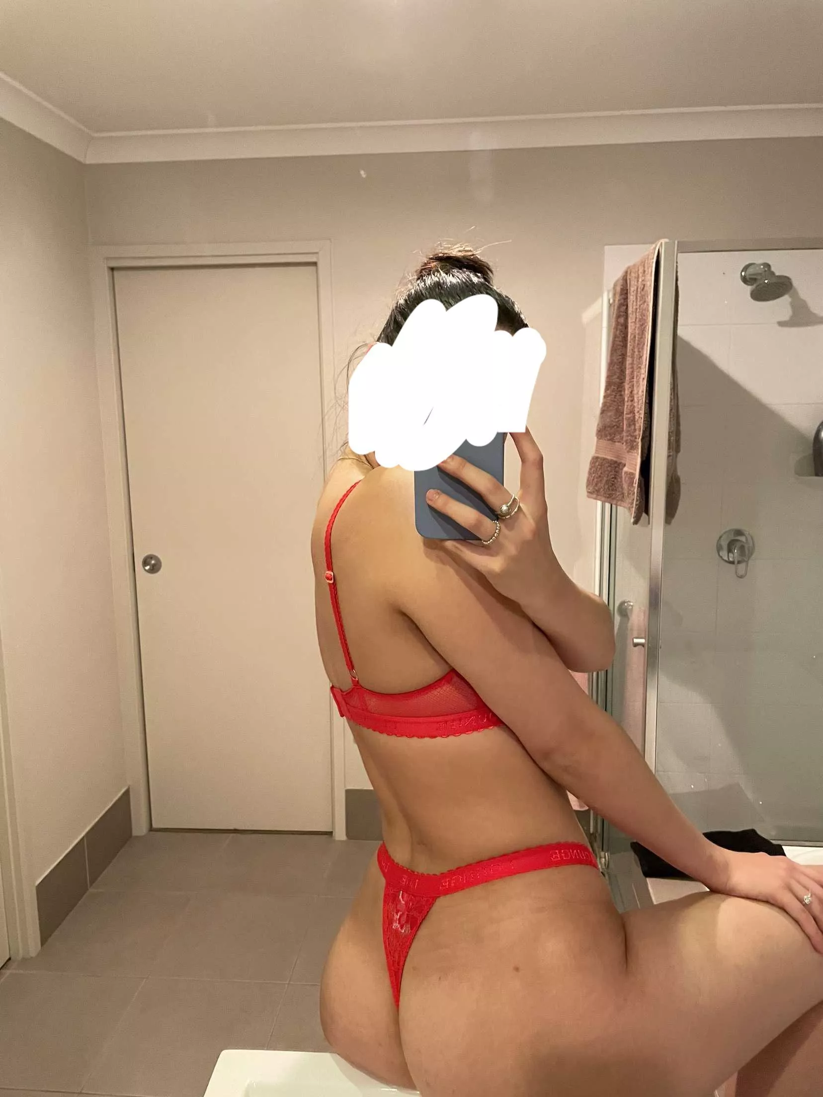 Do you like my lingerie 😜