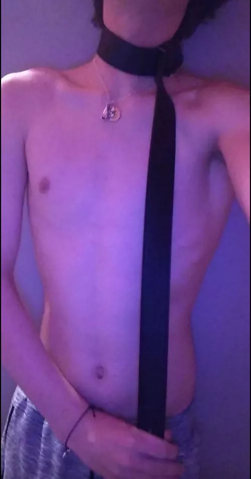 Fill my dms with pics, threats and anything else i deserve sirs