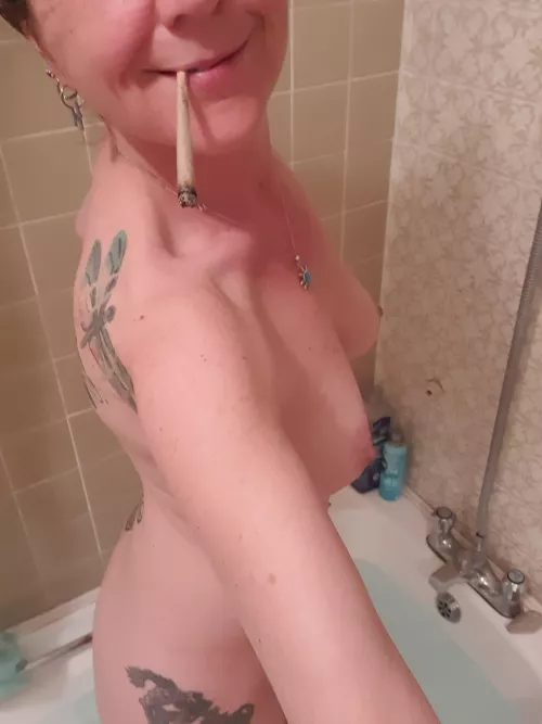 (F)uck working today 😋