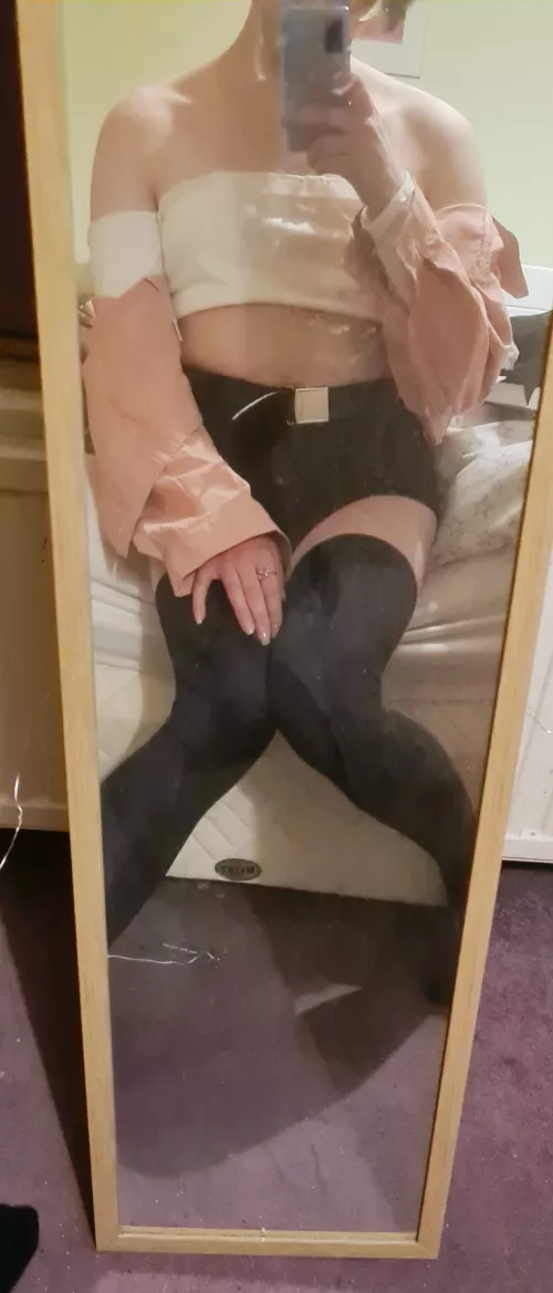 Hate my shoulders but love love love these shorts