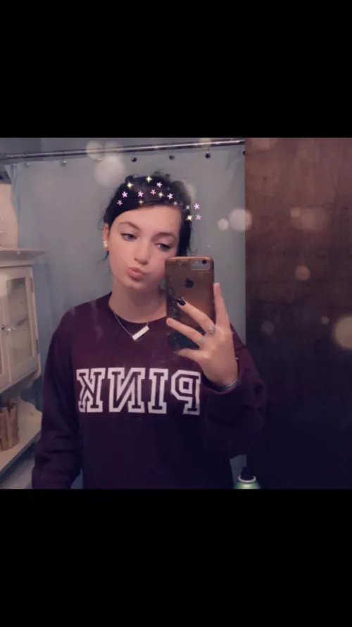 Hmu for more and tell me what you’d do to her!