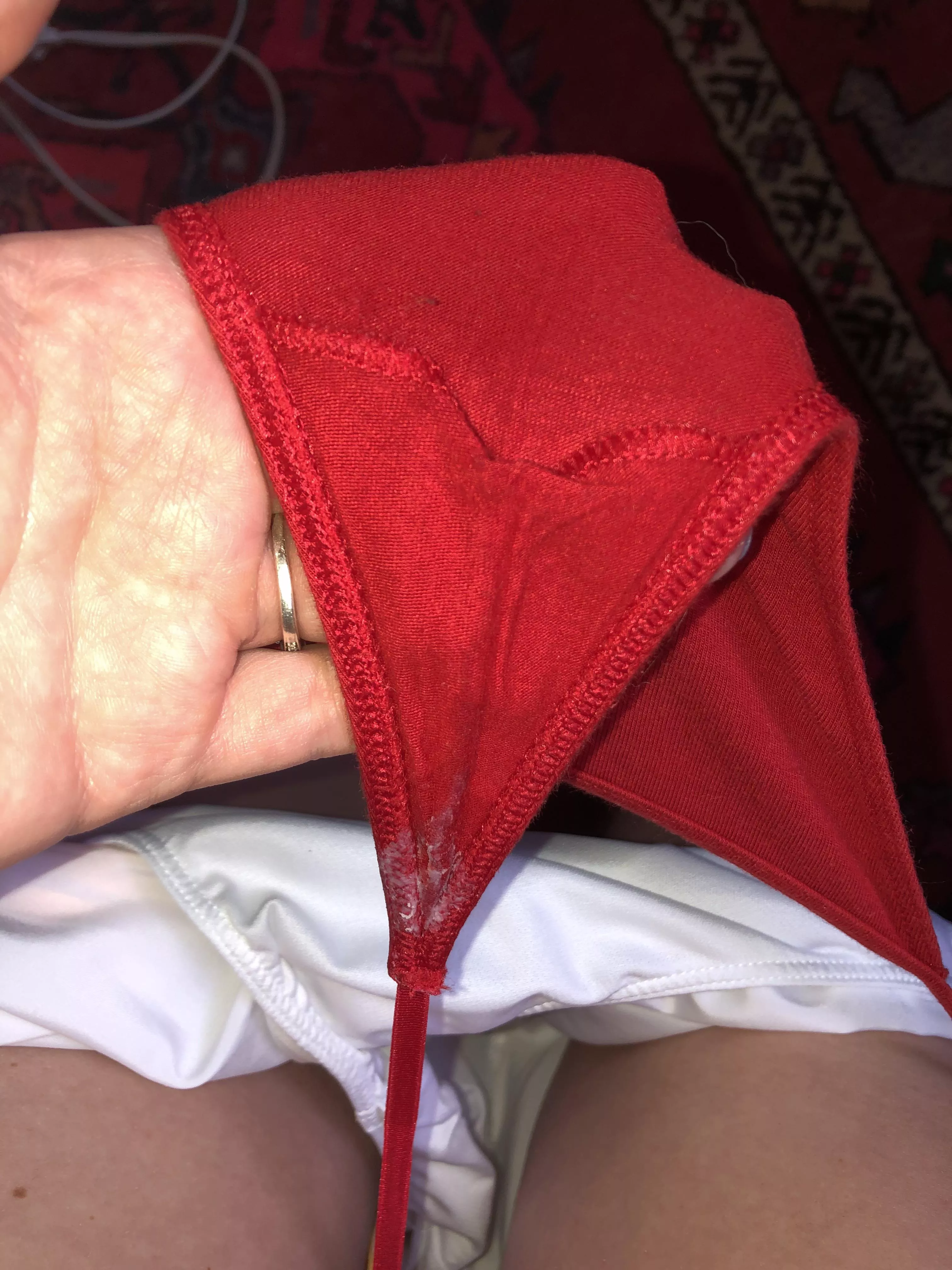 I hope you fantasize About my wet red panties while you work today hehe