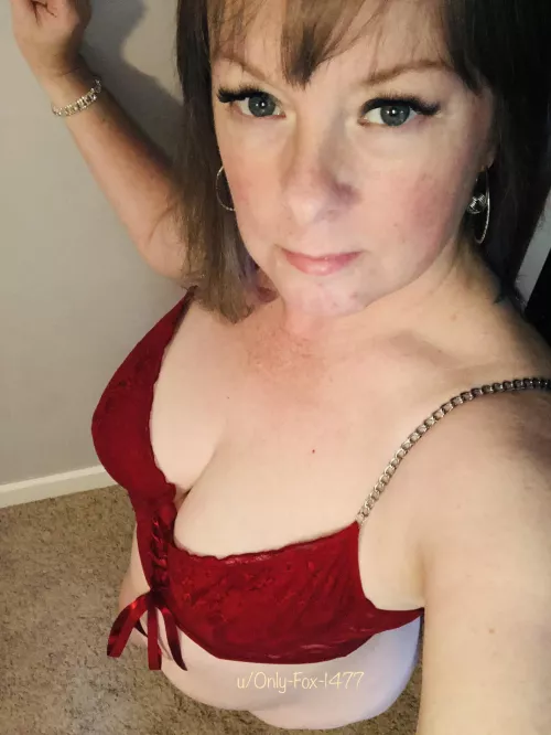 I hope you like freckles. And boobs 🤩🤩