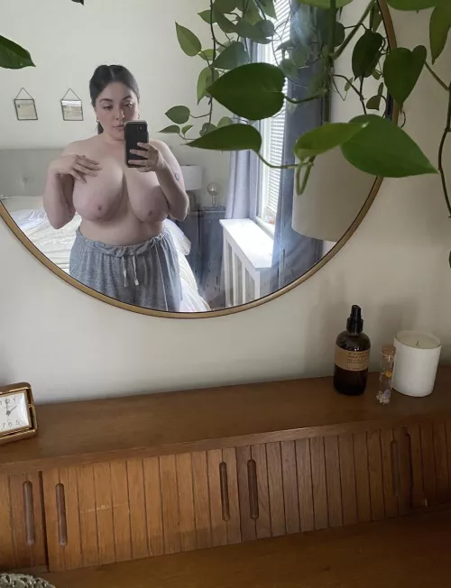 I put the G in ghosties and G cup