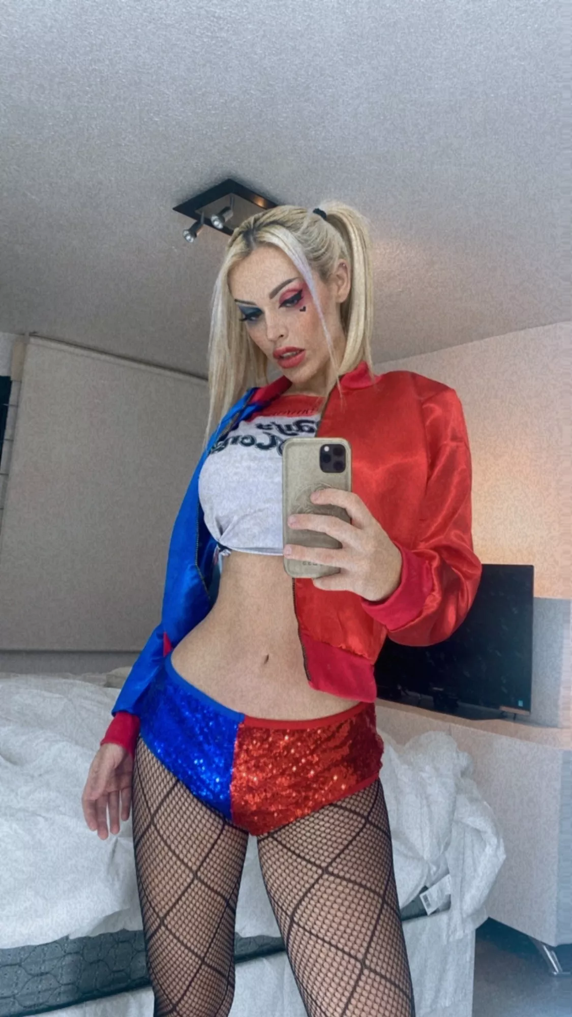 I’m feeling naughty today 🙂