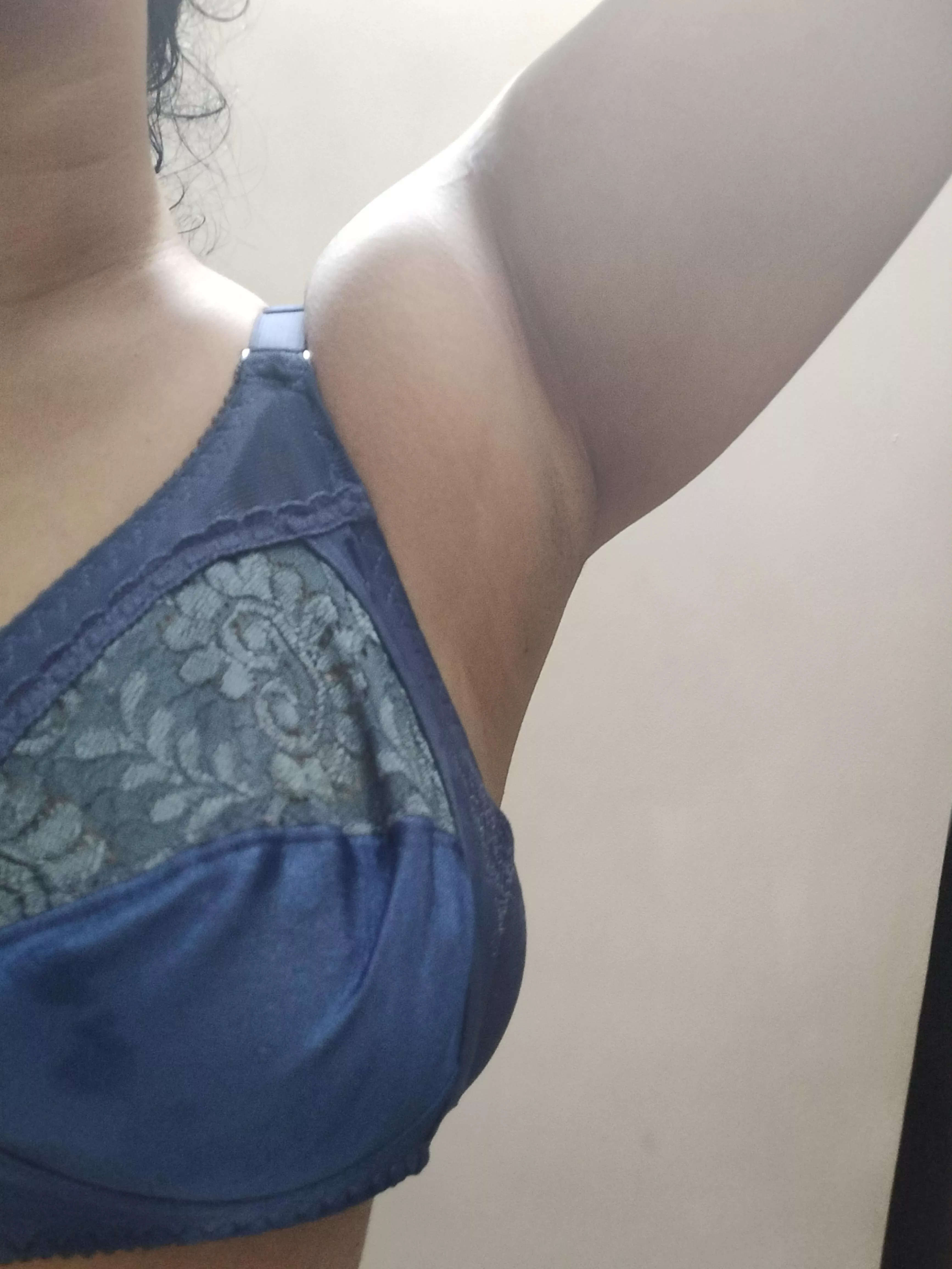 Let me take you UNDER(arms) my wings❤️