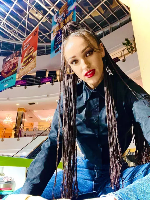 😍 Let's create a love story that's full of passion and excitement - are you ready to join me on this adventure?