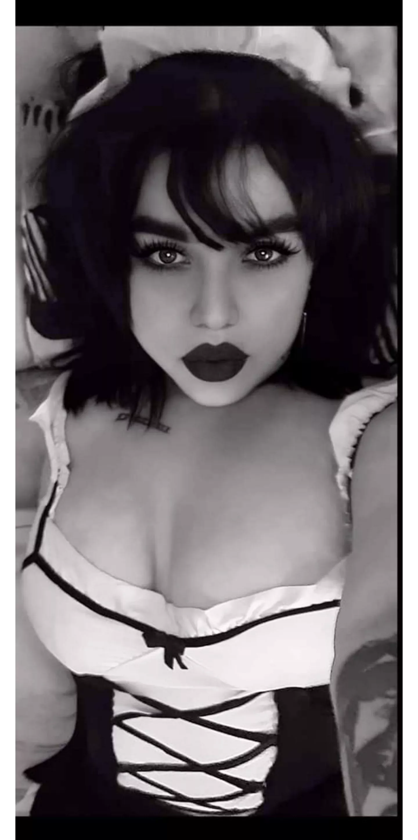 Maid looking for work.. recently let go. Willing to do ANYTHING!! 😉