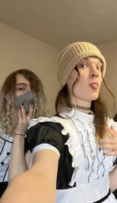Normalize wearing maid dresses with the homies 🫡