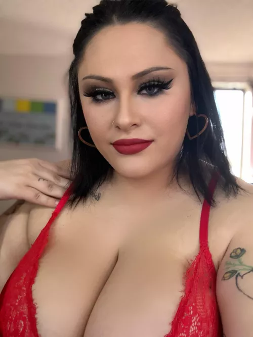 one of my favorites ♥️ 💋 (OC)