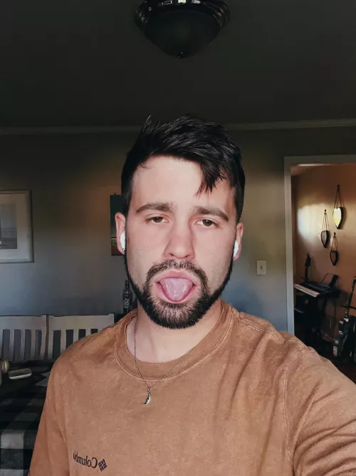 Put that thing away 🙈😛