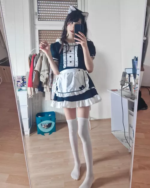 Rate outfit from 1-10? :3