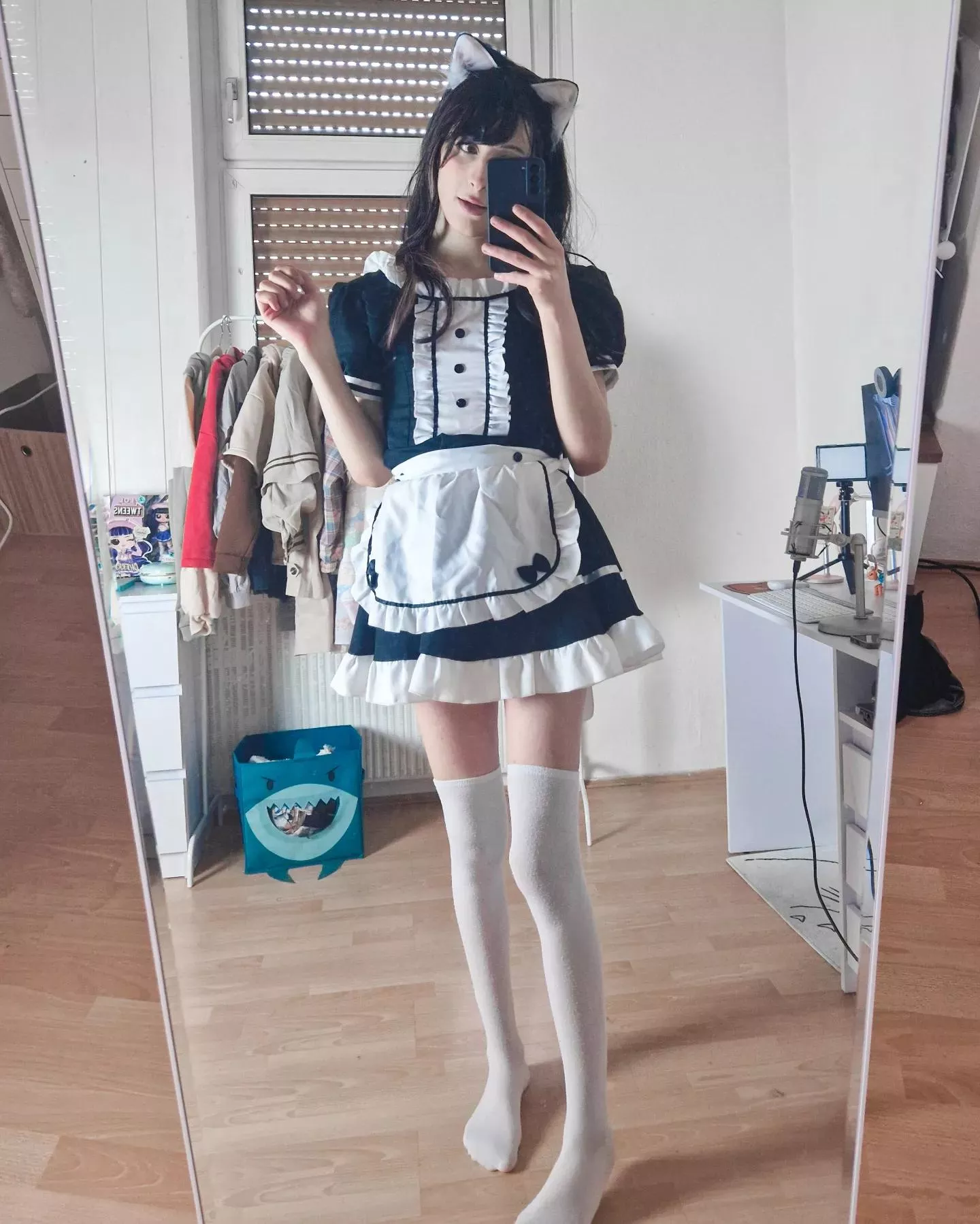 Rate outfit from 1-10? :3