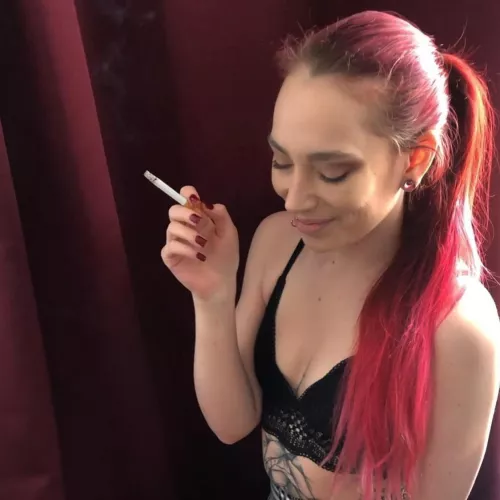 The sun is back in town, my morning smokes are kissed by sunlight and every second feels new and exciting - why can’t it always be spring?